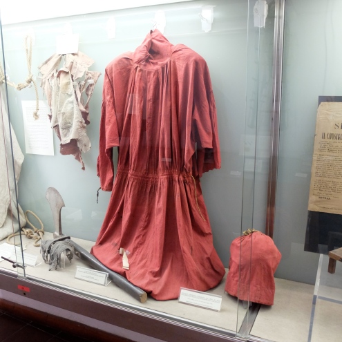 Mastro Titta's robes